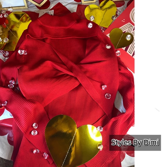 Red Dress - Picture 2 of 5